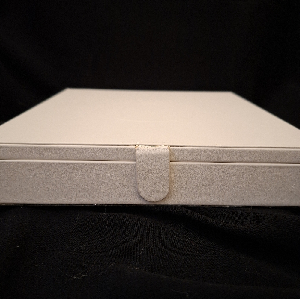 Pandora Jewelry Box - Picture 4 of 6
